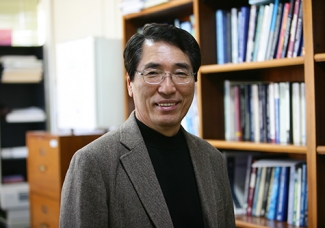 원상철 교수 IECON으로부터  ‘공로패 수상’