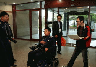 2011년도 공군사관학교 생도 포스텍 전자전기공학과 방문